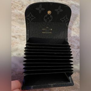 Card holder